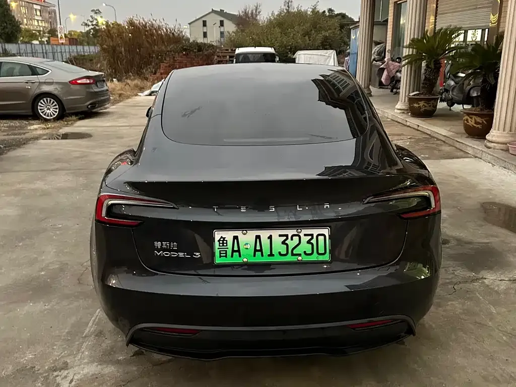 Tesla Model 3 2025 из CN, фото 5