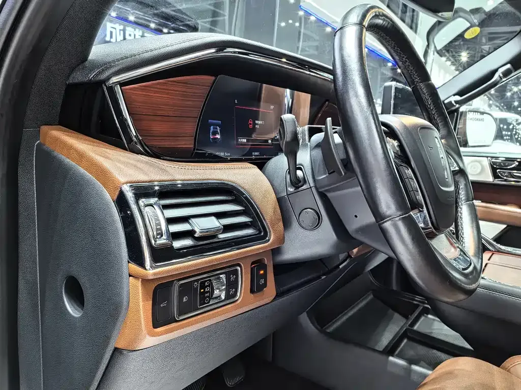 Lincoln Navigator 2023 из CN, фото 5