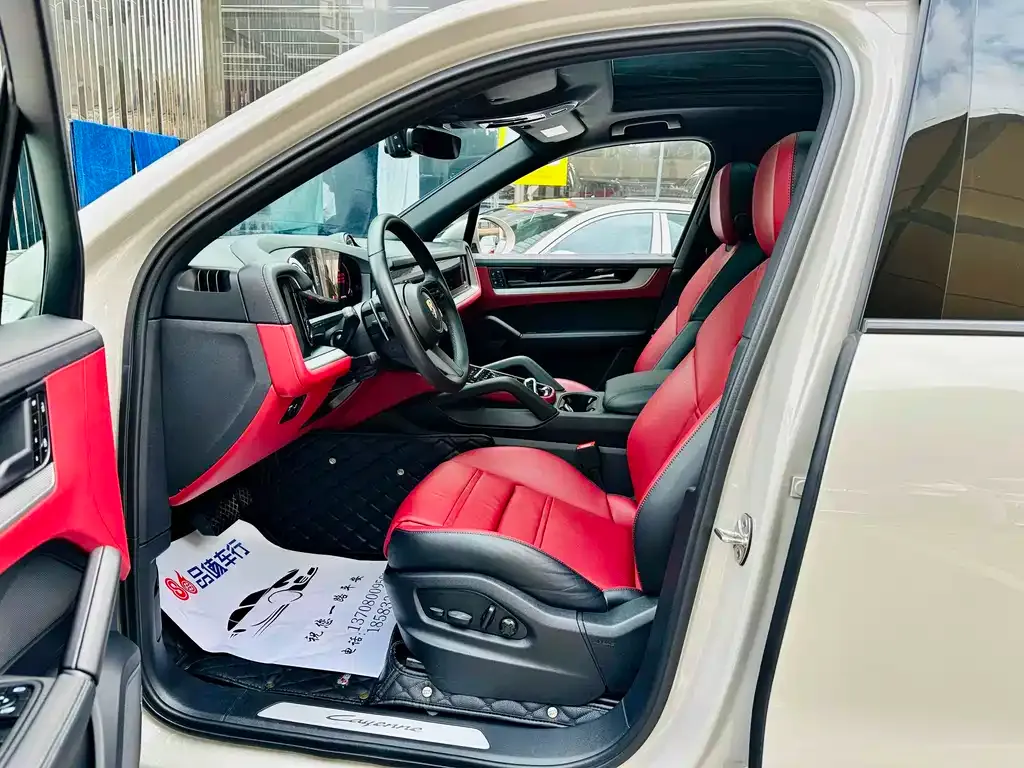 Porsche Cayenne — фото 10