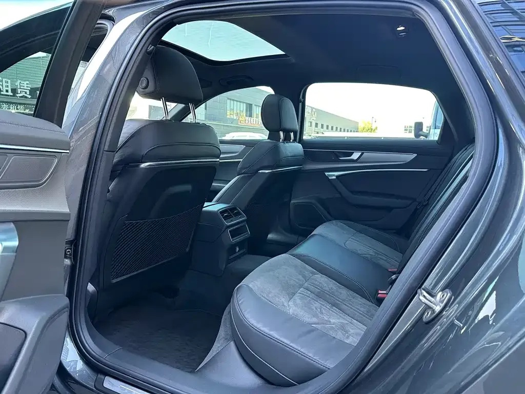 Audi A6L 2022 из CN, фото 7