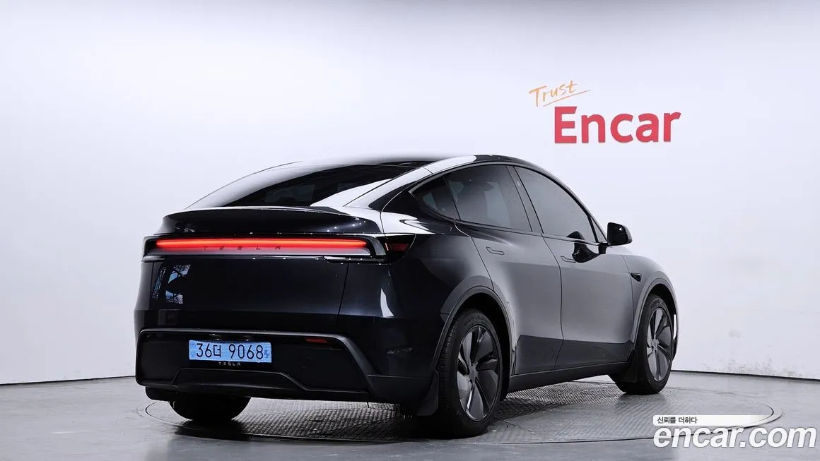 Tesla Model Y 2025 из KR, фото 3