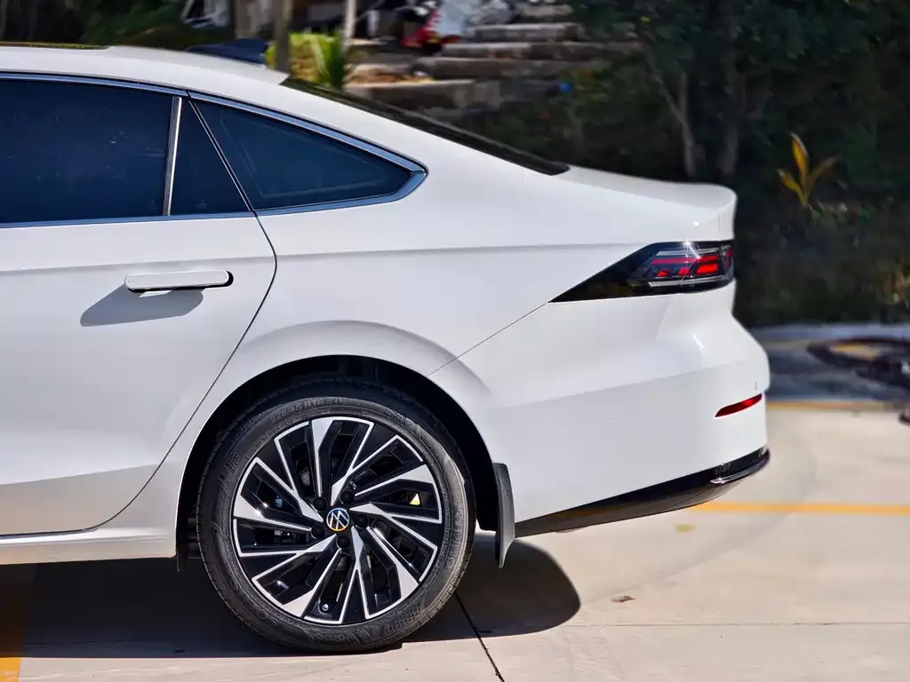 Volkswagen Sagitar 2025 из CN, фото 6