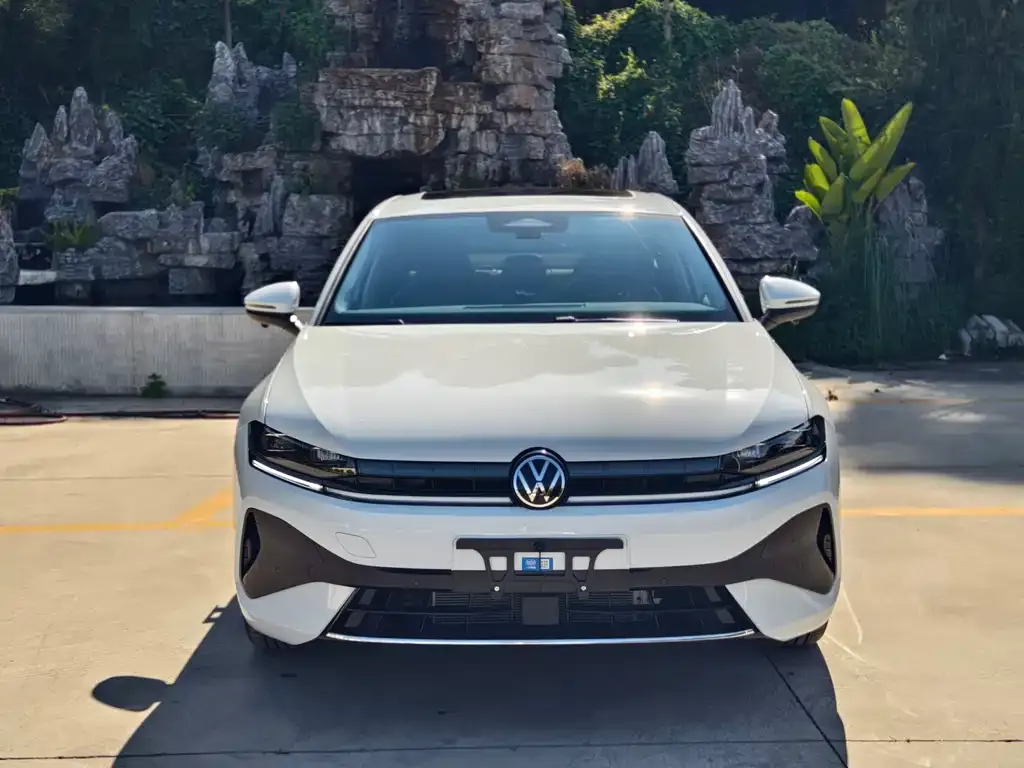 Volkswagen Sagitar 2025 из CN, фото 2