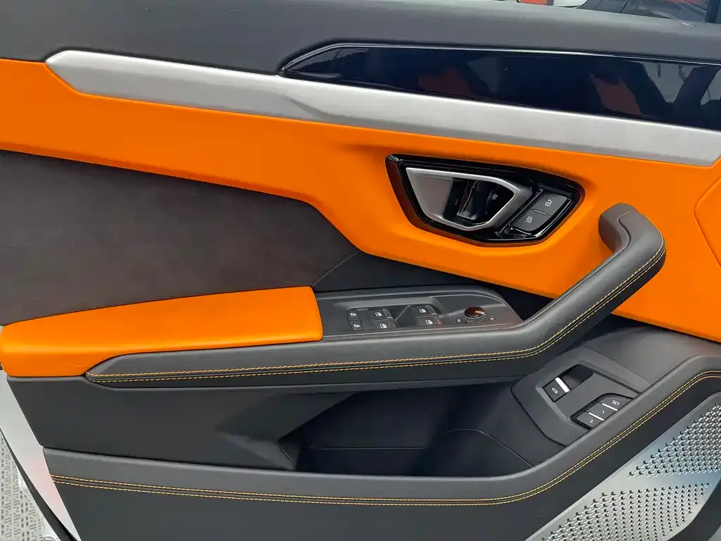 Lamborghini Urus 2021 из CN, фото 6