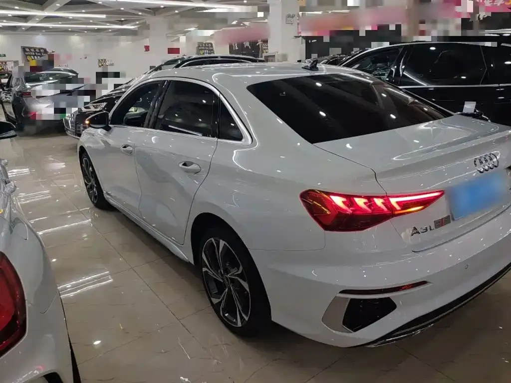 Audi A3 2023 из CN, фото 10