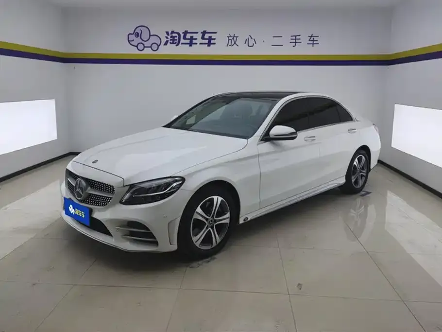 Mercedes-Benz C-Class — фото 1