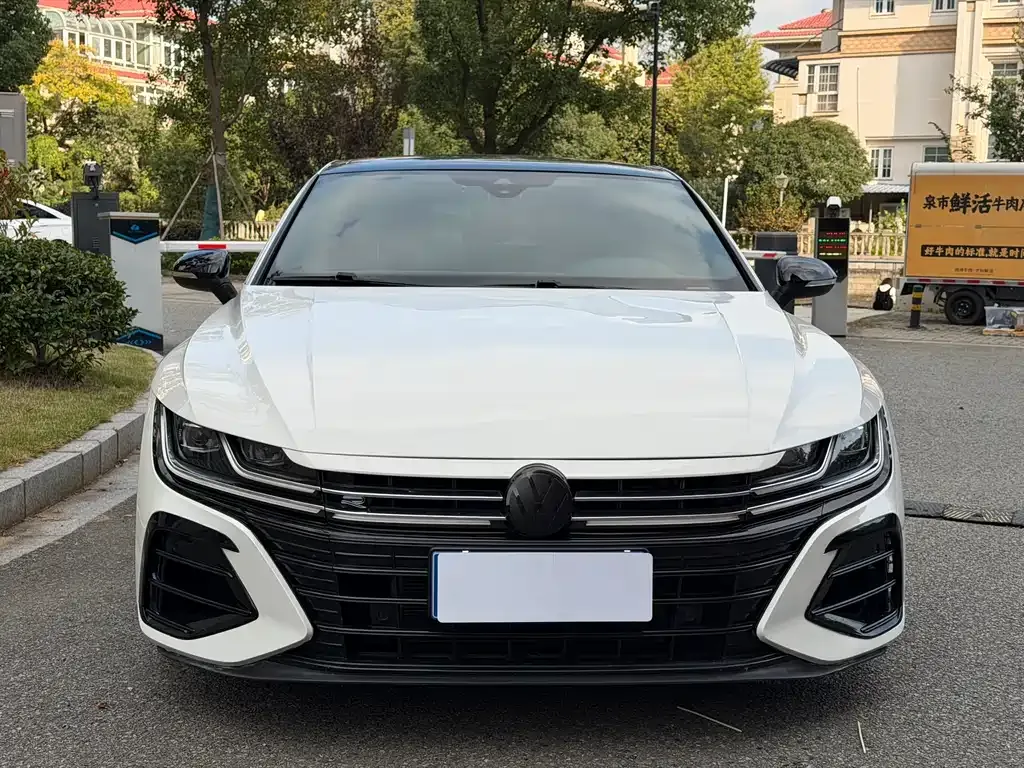 Volkswagen CC 2023 из CN, фото 9