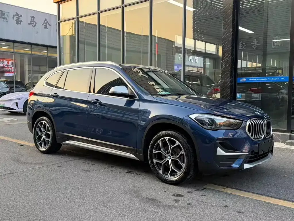 BMW X1 — фото 10