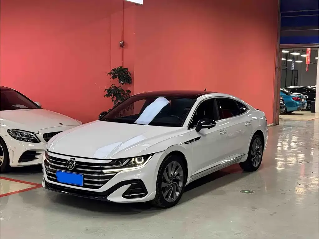 Volkswagen CC 2022 из CN, фото 1