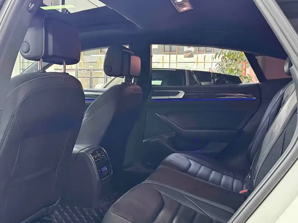 Volkswagen CC 2022 из CN, фото 3