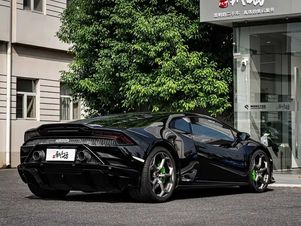 Lamborghini Huracan — фото 5