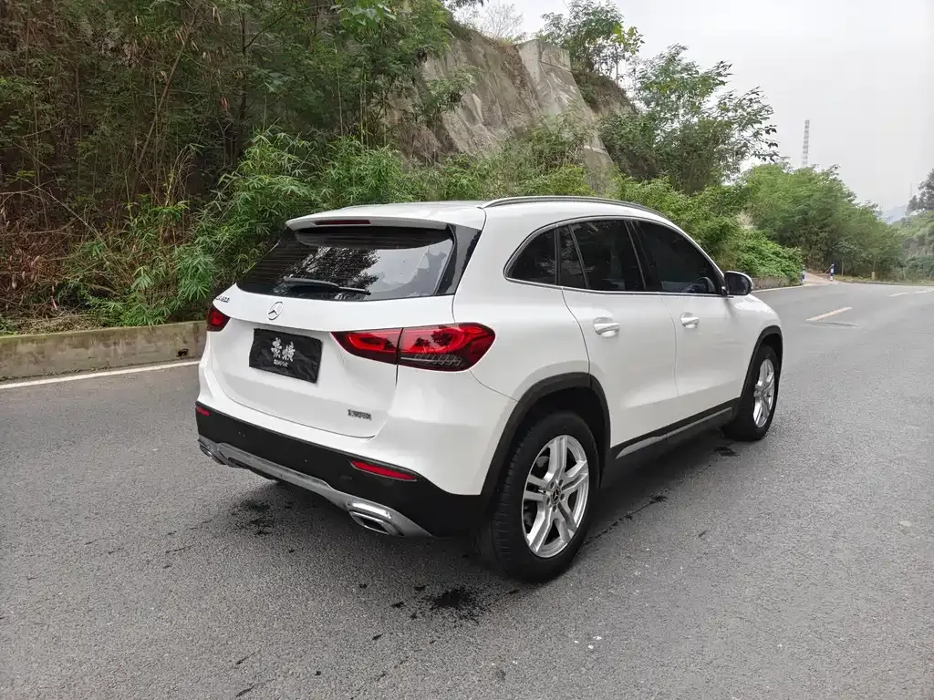 Mercedes-Benz GLA 2023 из CN, фото 10