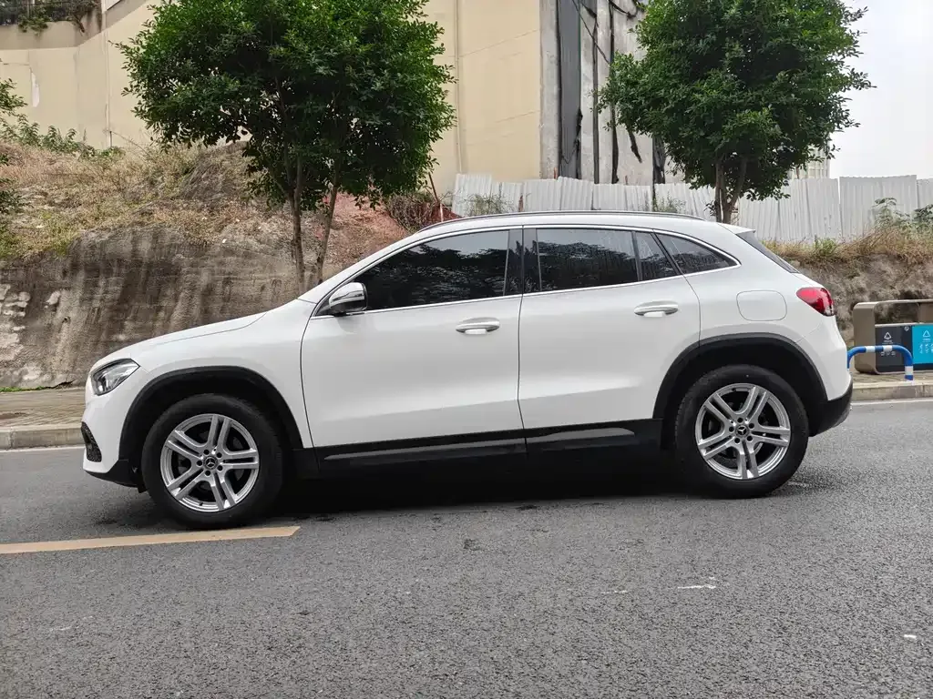 Mercedes-Benz GLA 2023 из CN, фото 8