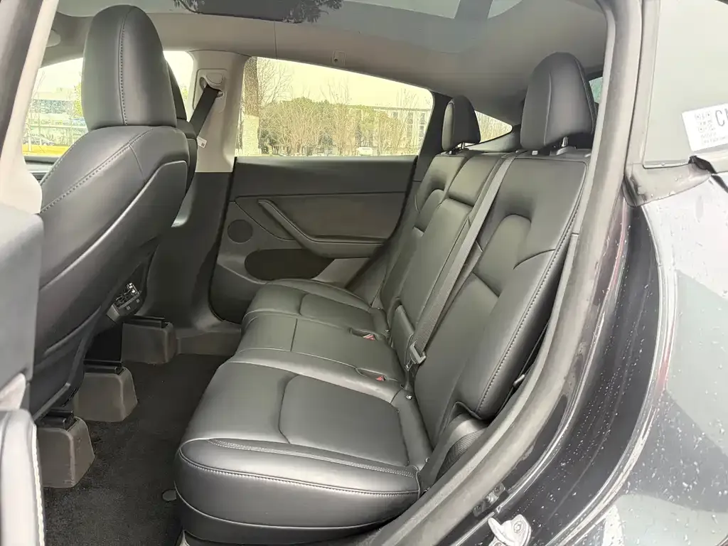 Tesla Model Y 2024 из CN, фото 2