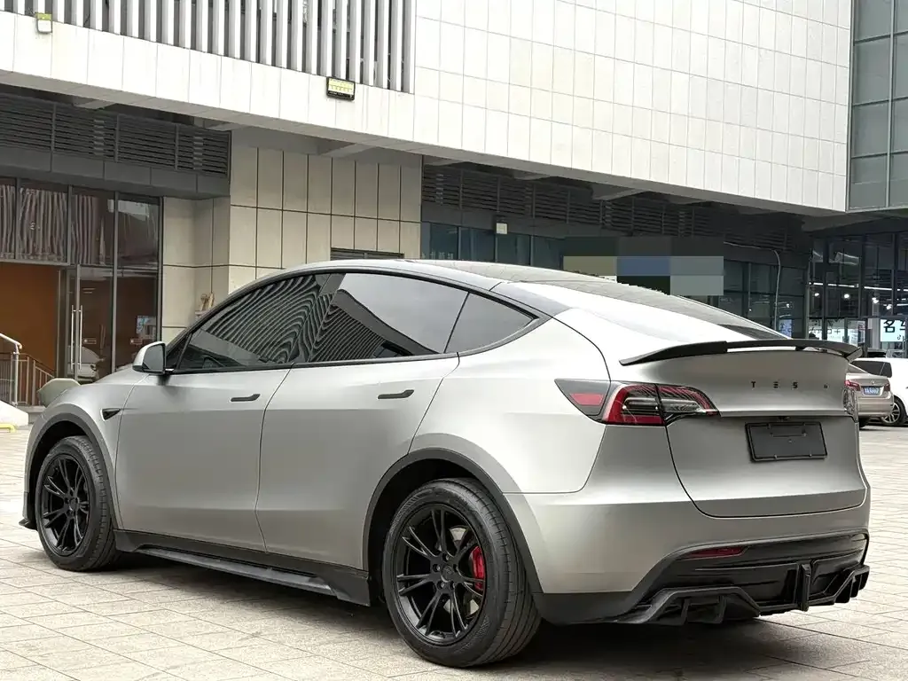 Tesla Model Y 2024 из CN, фото 5