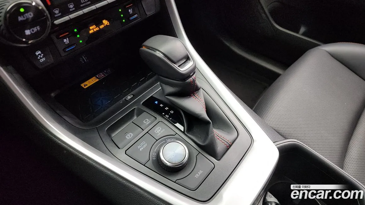 Toyota RAV4 2025 из KR, фото 3