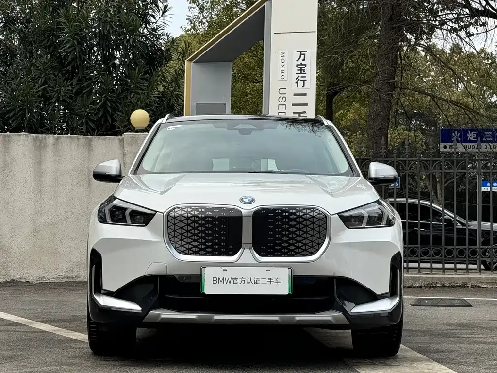 BMW iX1 2024 из CN, фото 5