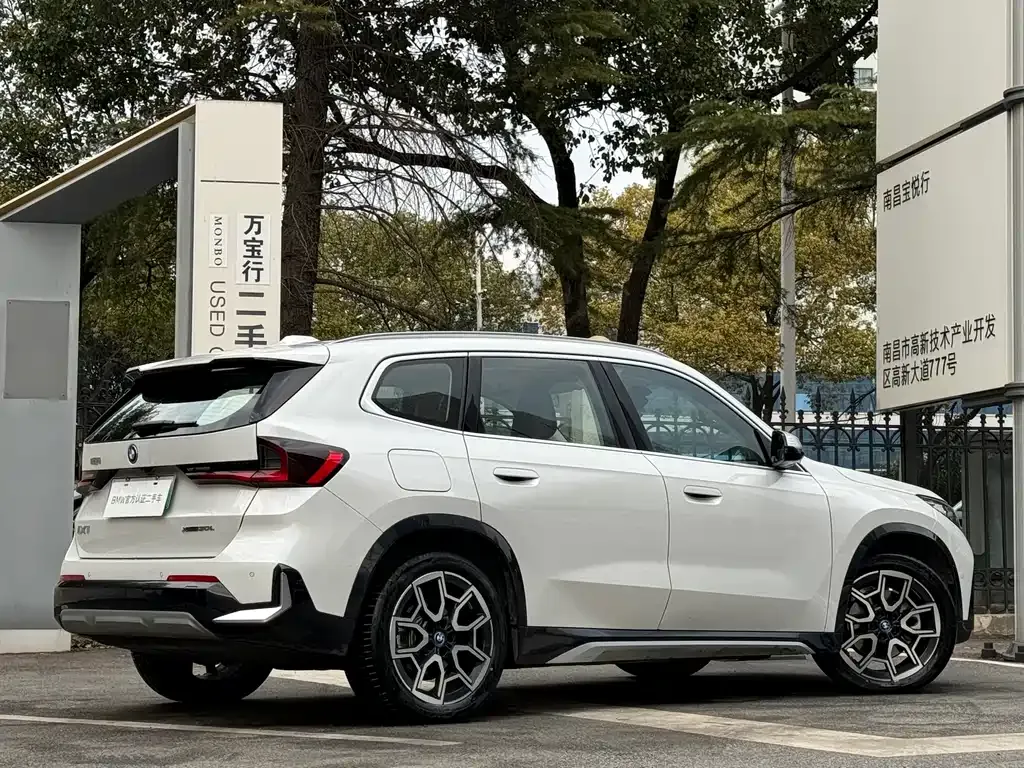 BMW iX1 2024 из CN, фото 6