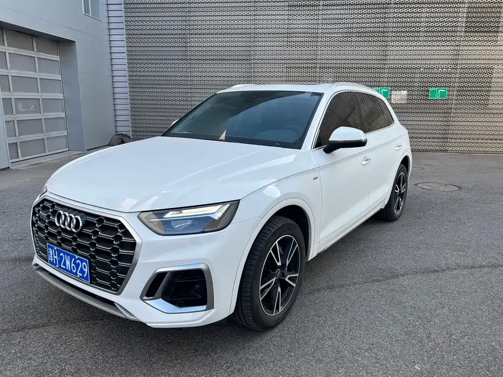 Audi Q5L 2023 из CN, фото 1
