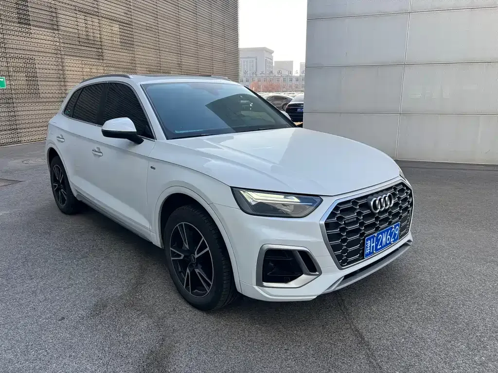 Audi Q5L 2023 из CN, фото 10