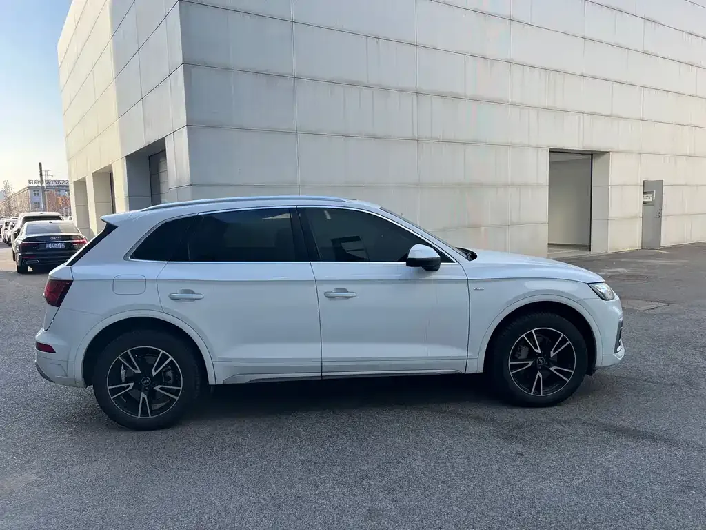 Audi Q5L 2023 из CN, фото 5