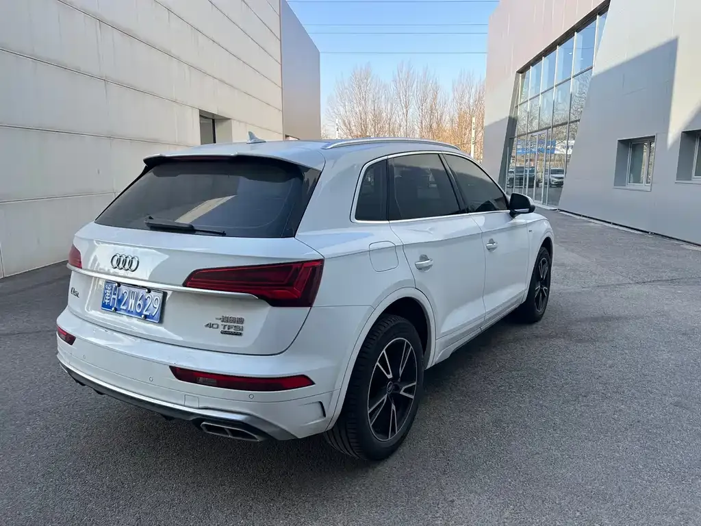 Audi Q5L 2023 из CN, фото 4