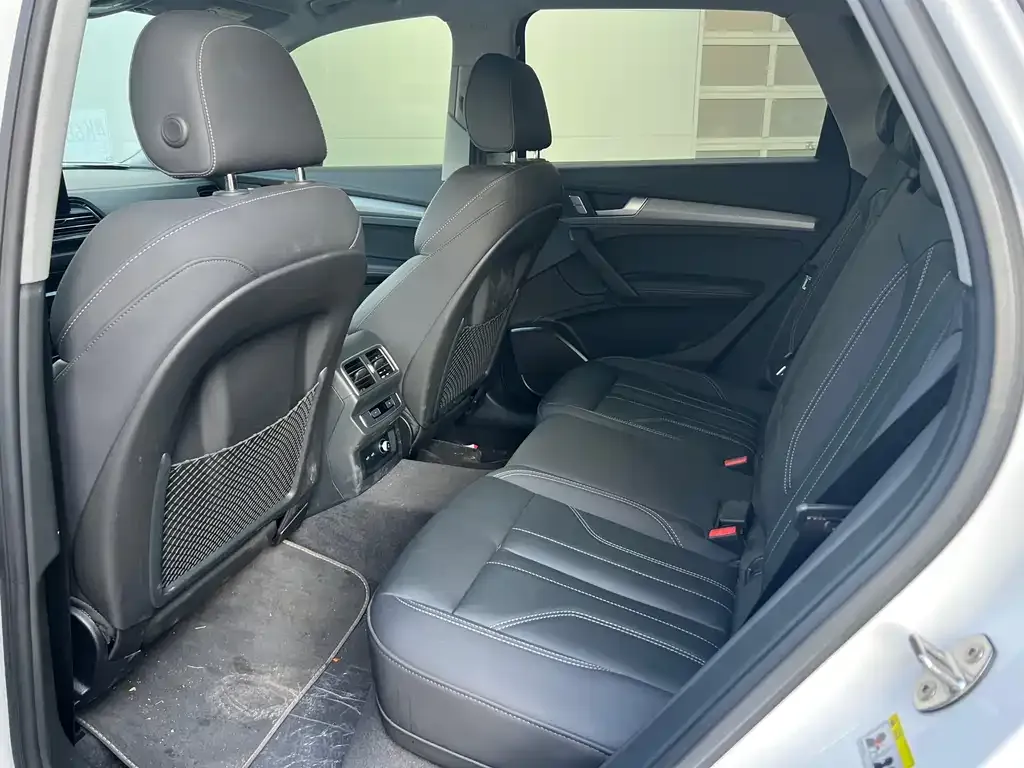 Audi Q5L 2023 из CN, фото 8