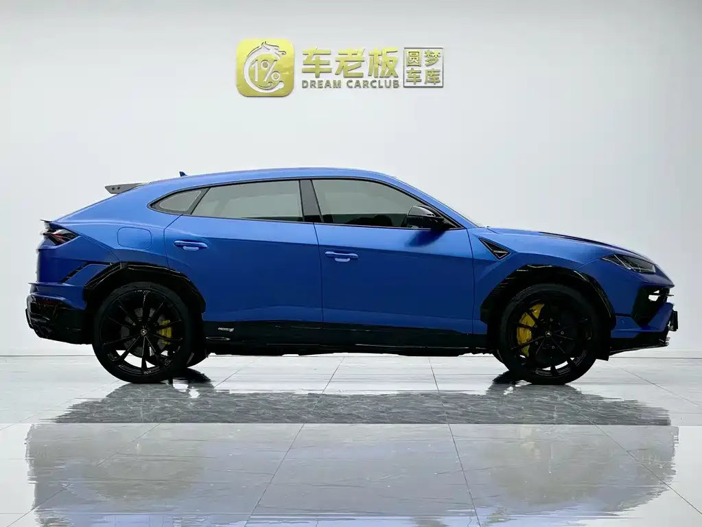 Lamborghini Urus 2023 из CN, фото 5