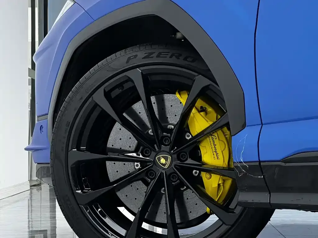 Lamborghini Urus 2023 из CN, фото 10