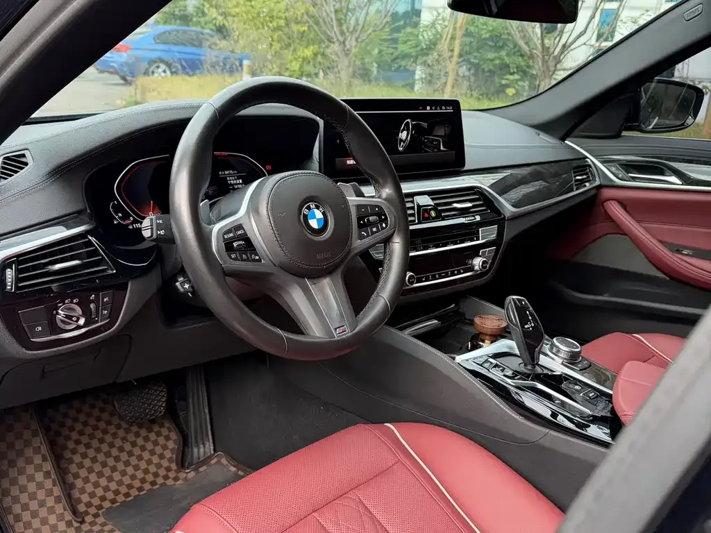 BMW 5 Series — фото 2