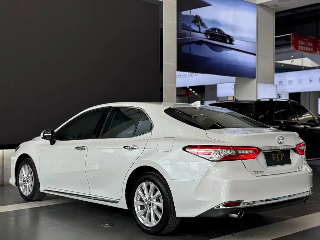 Toyota Camry 2023 из CN, фото 6