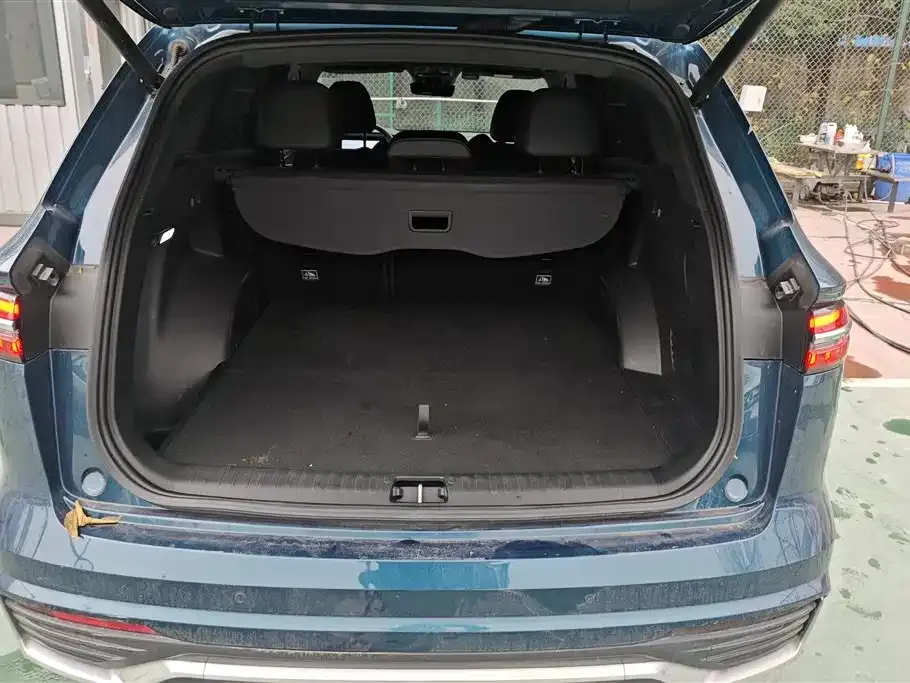 Geely Xingyue L 2022 из CN, фото 2