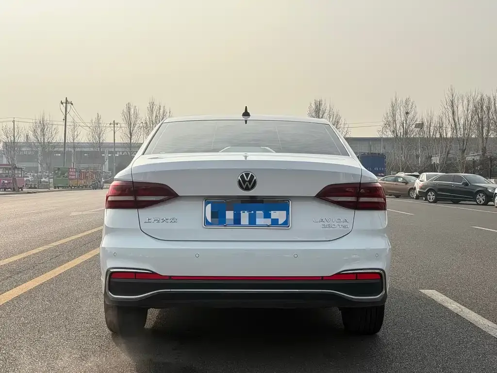 Volkswagen Lavida 2023 из CN, фото 7