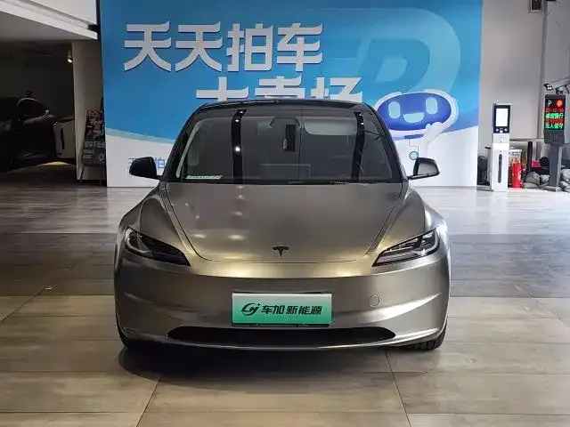 Tesla Model 3 — фото 2