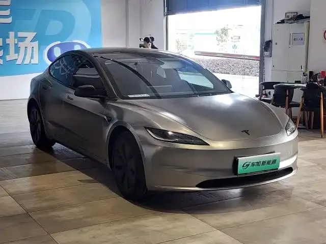 Tesla Model 3 — фото 3