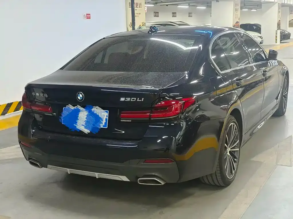 BMW 5 Series — фото 10