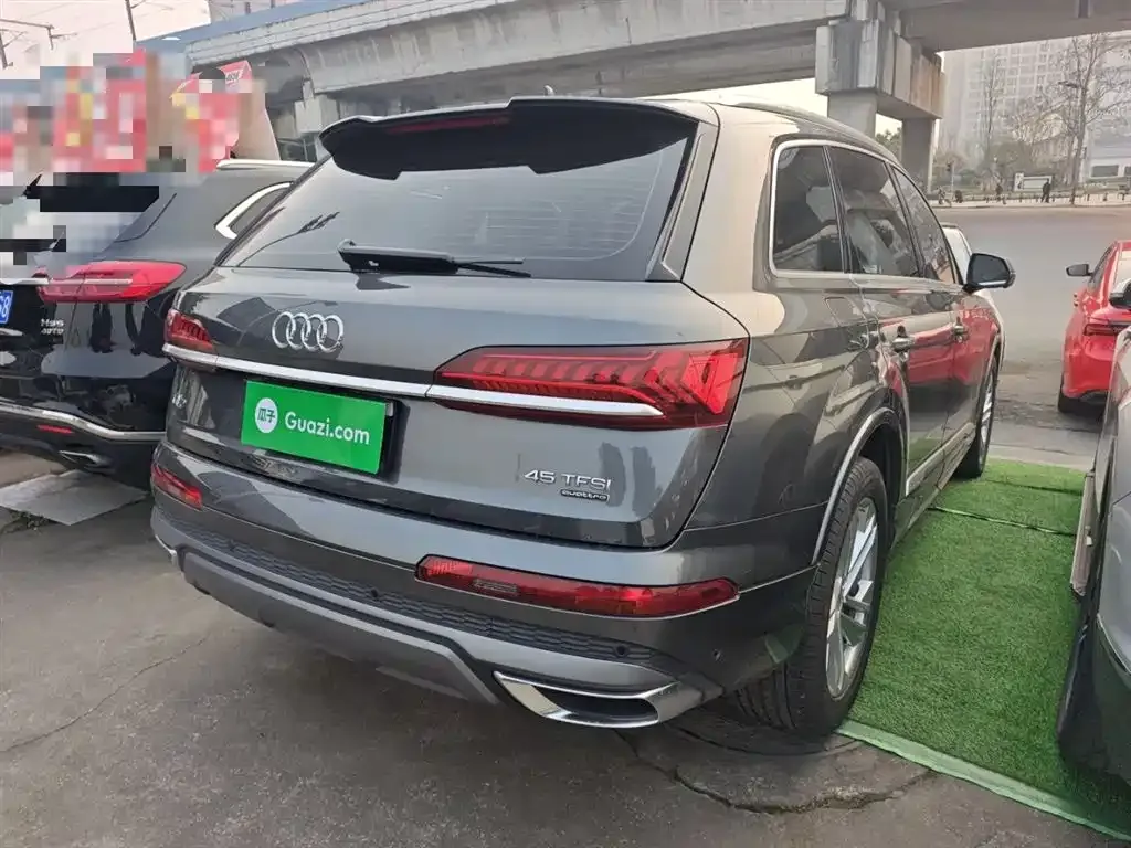 Audi Q7 2021 из CN, фото 3