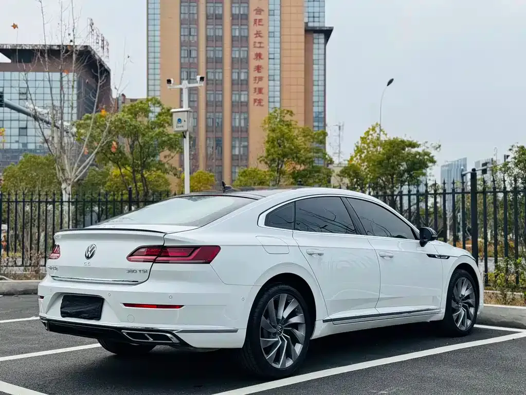 Volkswagen CC — фото 5