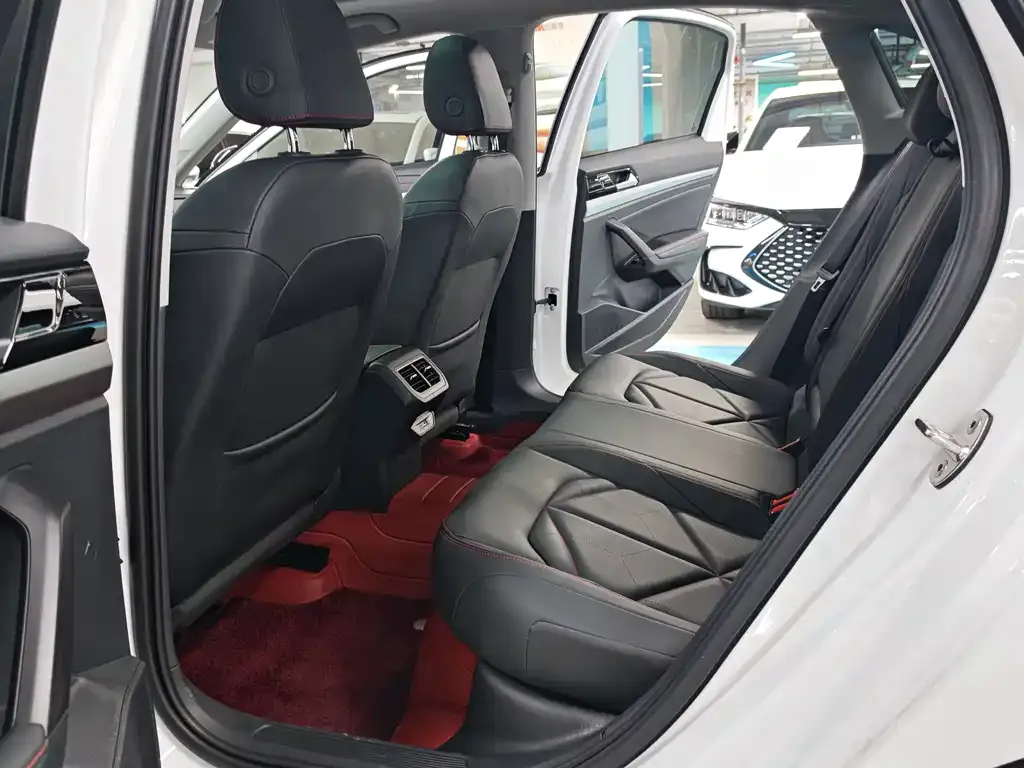 Volkswagen Lavida 2024 из CN, фото 6