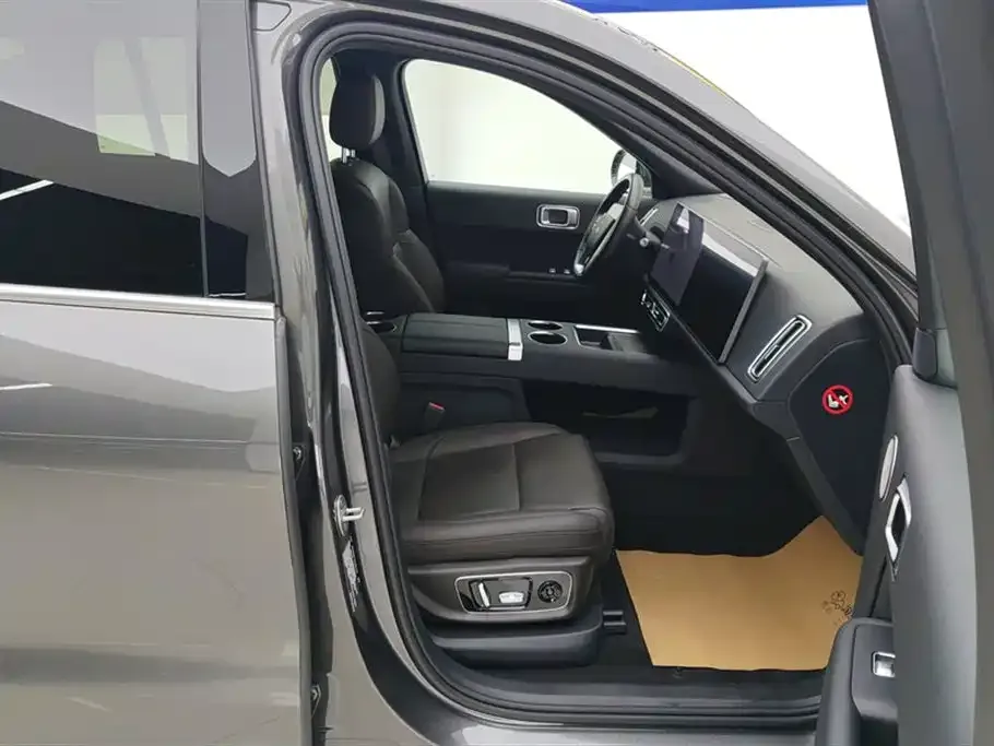 Li Auto L8 2023 из CN, фото 3