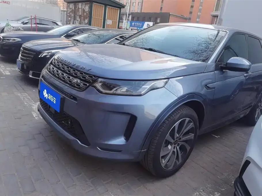 Land Rover Discovery Sport — фото 1