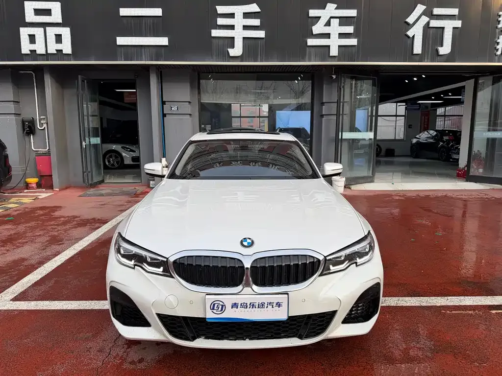BMW 3 Series 2022 из CN, фото 1