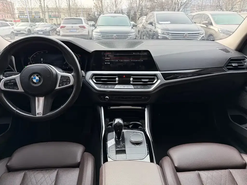BMW 3 Series 2022 из CN, фото 2