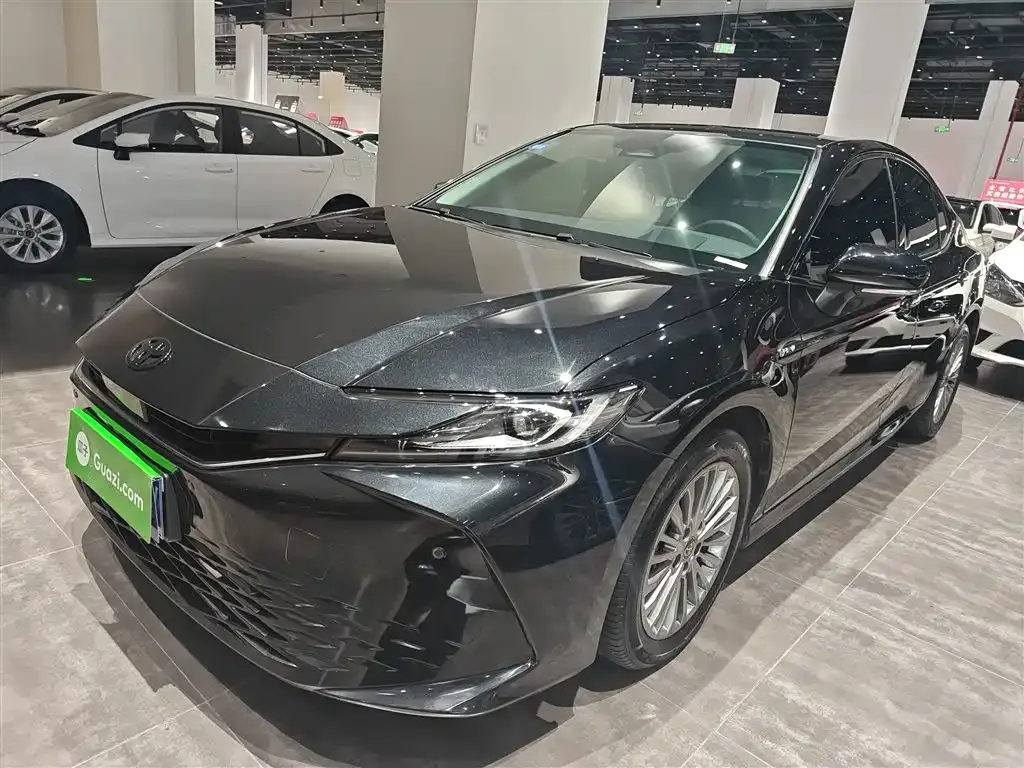 Toyota Camry 2024 из CN, фото 1