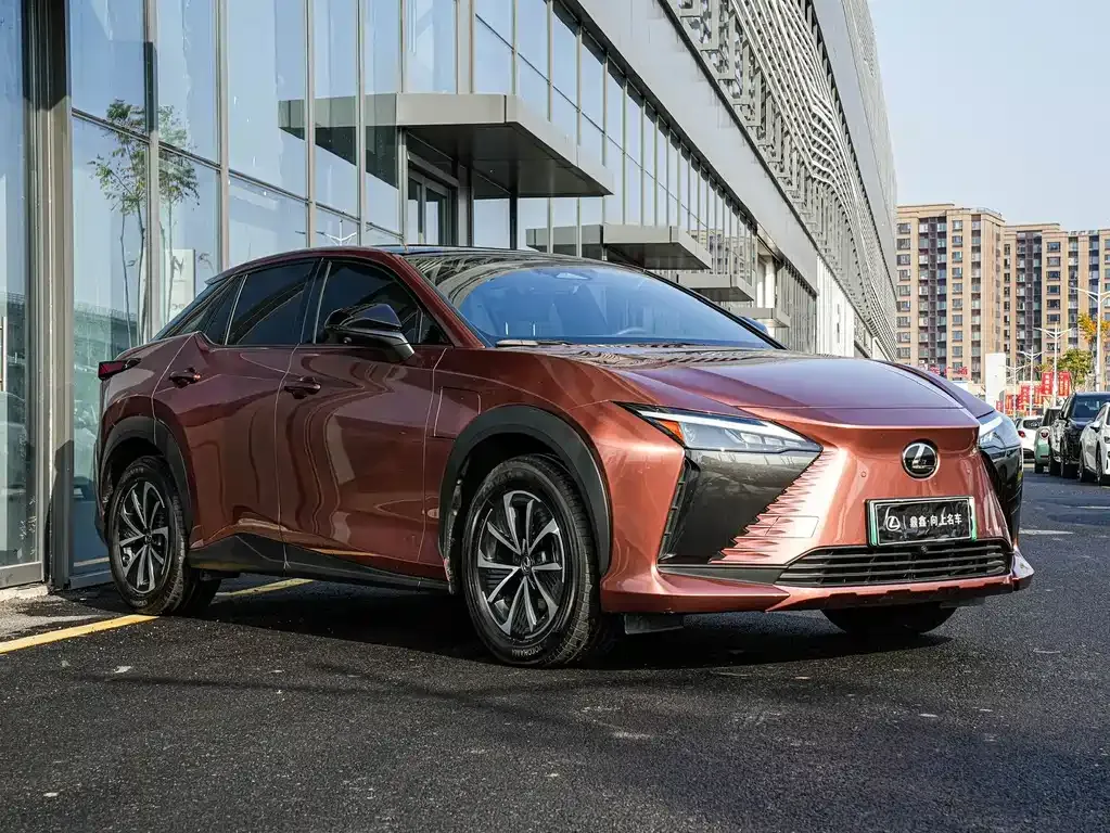Lexus RZ — фото 3