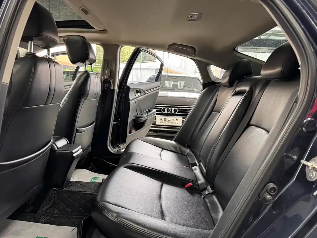 Honda Civic 2021 из CN, фото 3