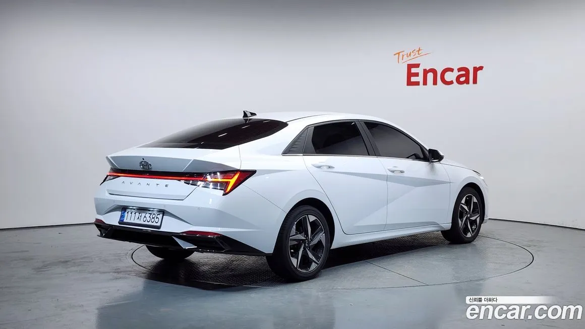 Hyundai AVANTE — фото 2