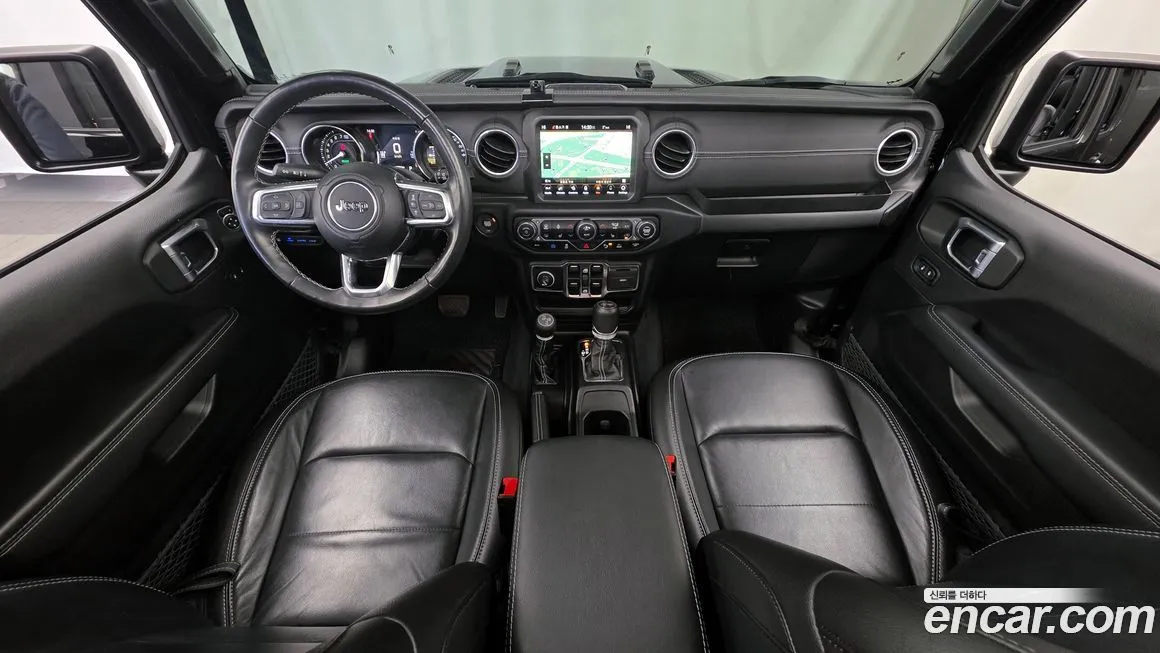 Jeep Wrangler — фото 2