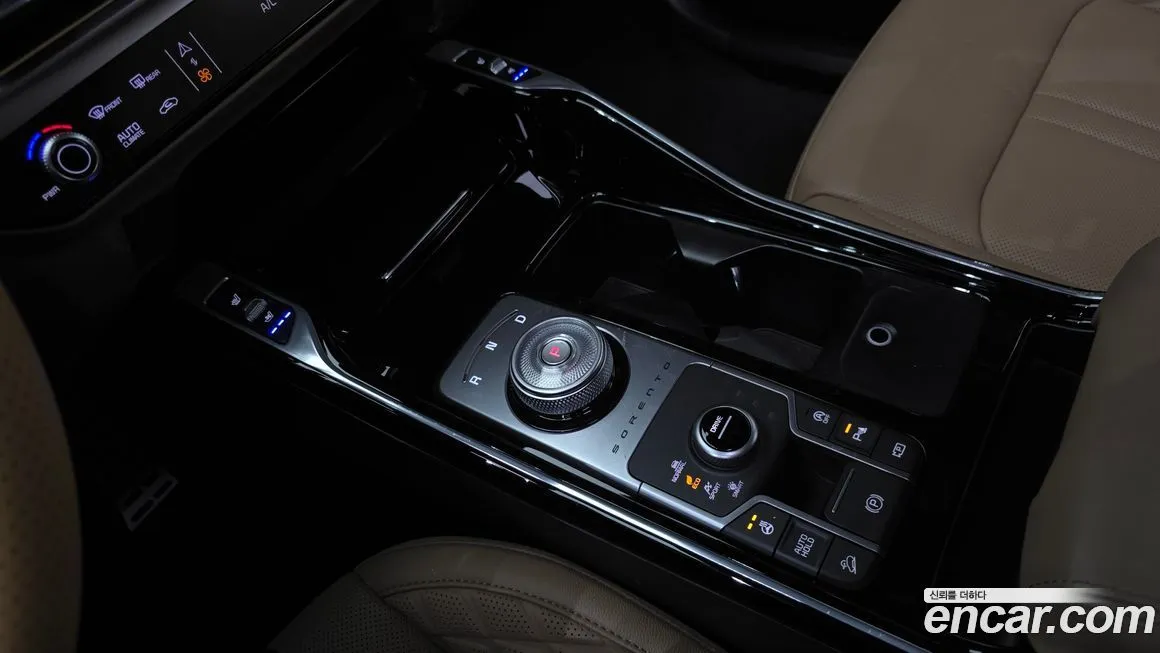 Kia Sorento — фото 9