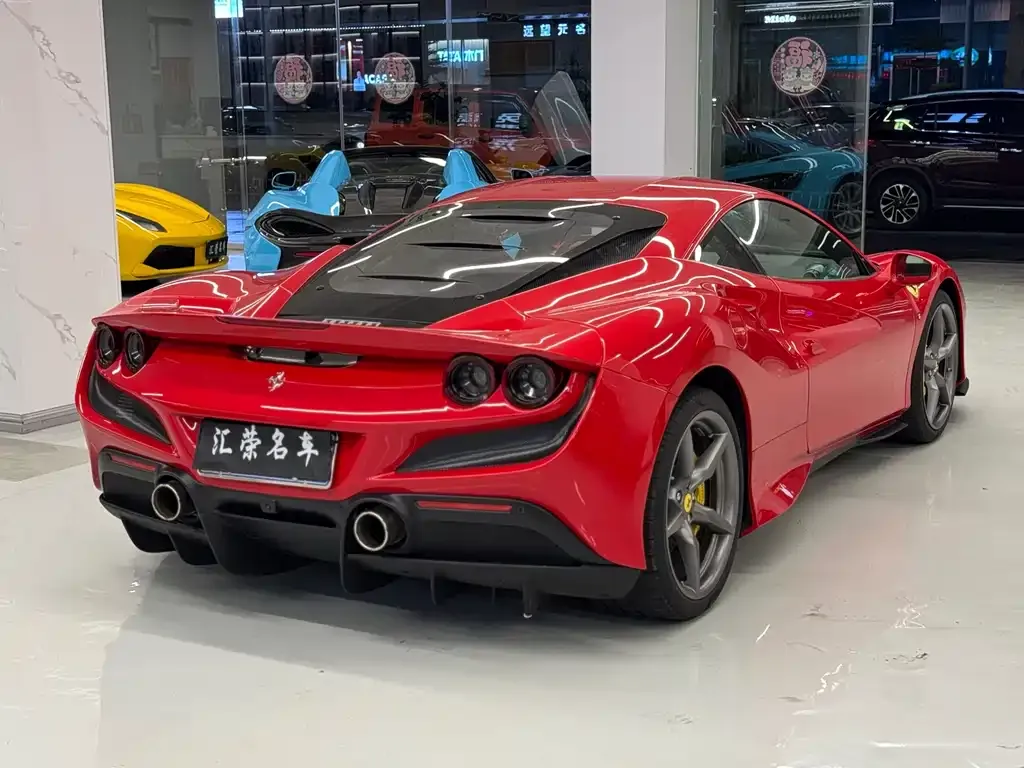 Ferrari F8 — фото 9